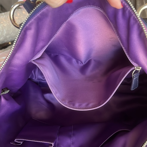 Coach Poppy design purse
Purple with some pink
Like new - Picture 4 of 6